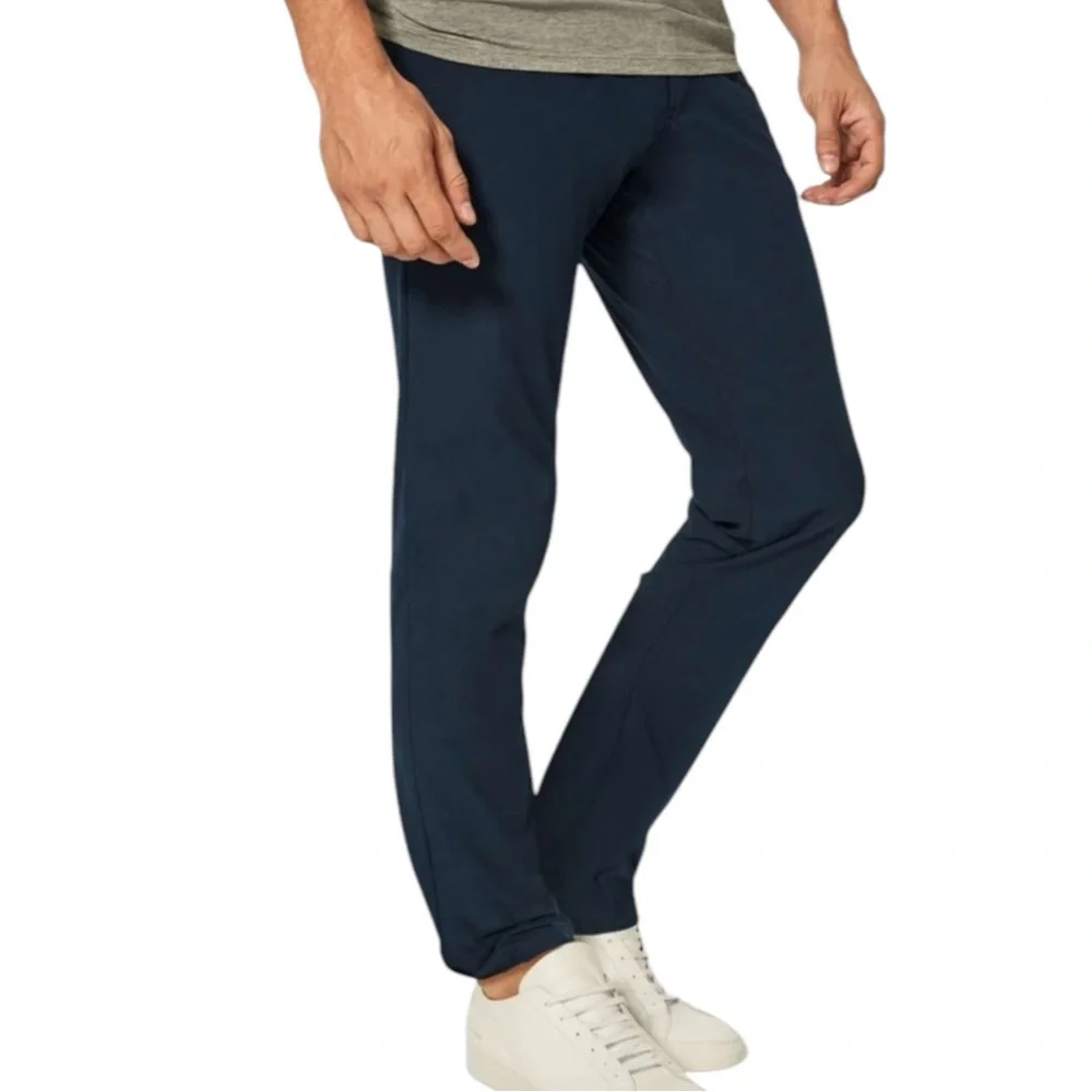 LULULEMON Men’s ABC Pants in True Navy Size 34 x 29 -- PERFECT for Travel!!!